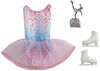 Coffret Tenue Barbie, vêtements de carrière de patineuse artistique pour la poupée Barbie comprenant 1 costume, 1 paire de patins à glace et 1 trophée, cadeau pour les enfants de 3 à 8 ans