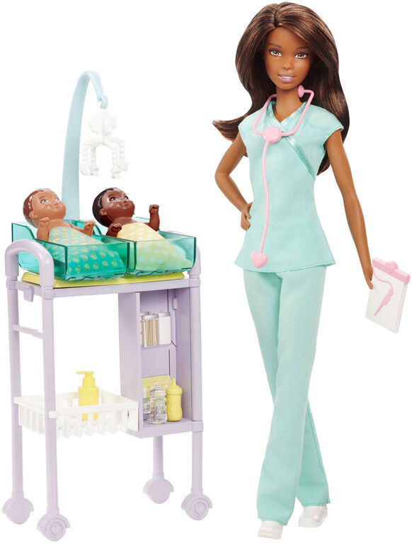 Barbie - Coffret de jeu Barbie Pédiatre.