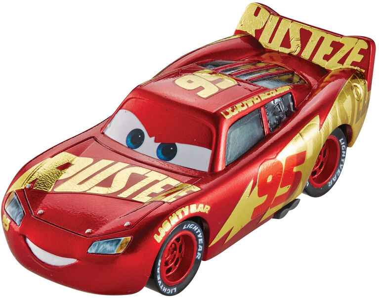 Flash mcqueen 1/24eme - cars 3, vehicules-garages