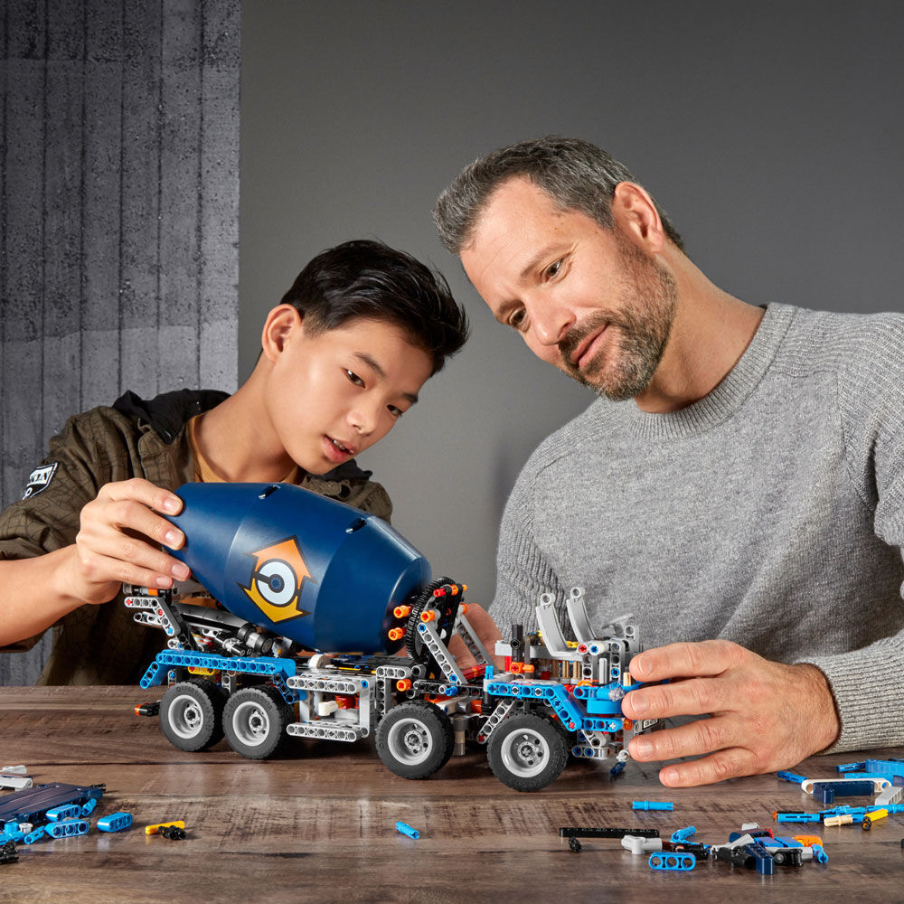 LEGO Technic Concrete Mixer Truck 42112 1163 pieces Toys R Us Canada