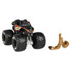 Monster Jam, Official Monster Mutt Rottweiler Monster Truck, Die-Cast Vehicle, Ruff Crowd Series, 1:64 Scale