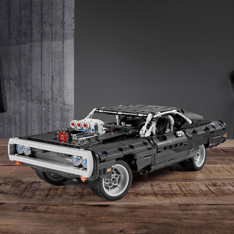 LEGO Technic La Dodge Charger de Dom 42111 (1077 pièces)