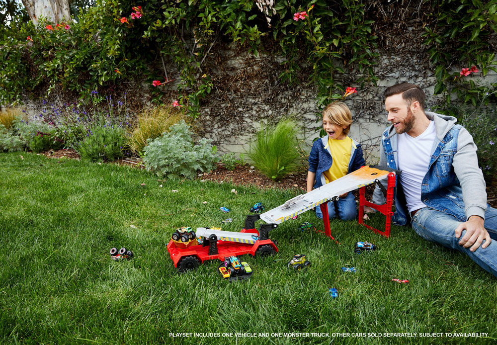 hot wheels race and go