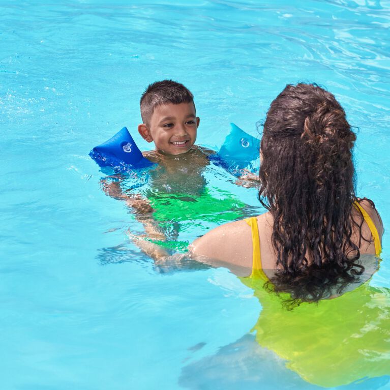 Swimways, Brassards souples pour petits enfants, bouées de piscine et  brassards souples gonflables pour l'apprentissage de la nage, accessoires  de piscine, bleus