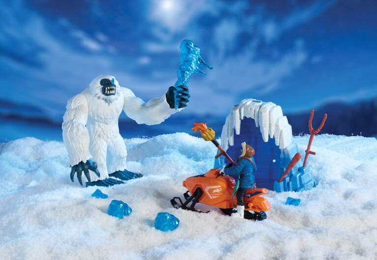 Animal Planet - Monster Adventure Playset - Yeti - R Exclusive | Toys R Us  Canada