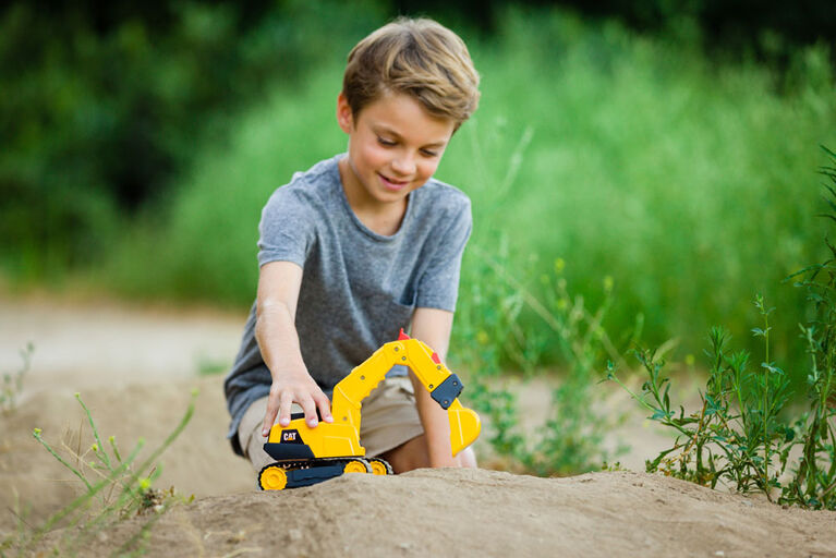 CAT Construction Power Switch Crew Excavator