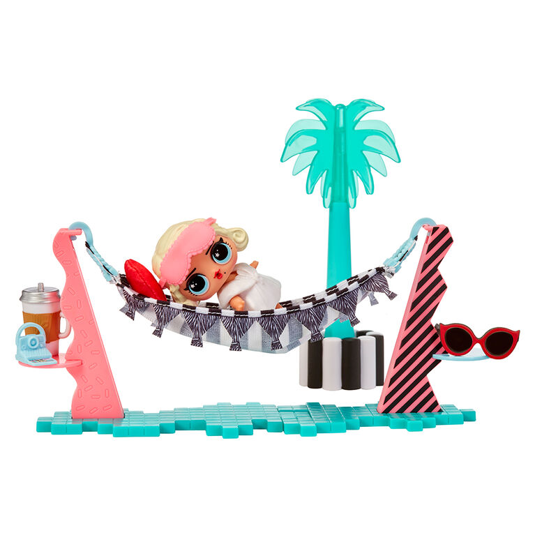 LOL Surprise OMG House of Surprises Vacay Lounge Playset with Leading Baby Collectible Doll