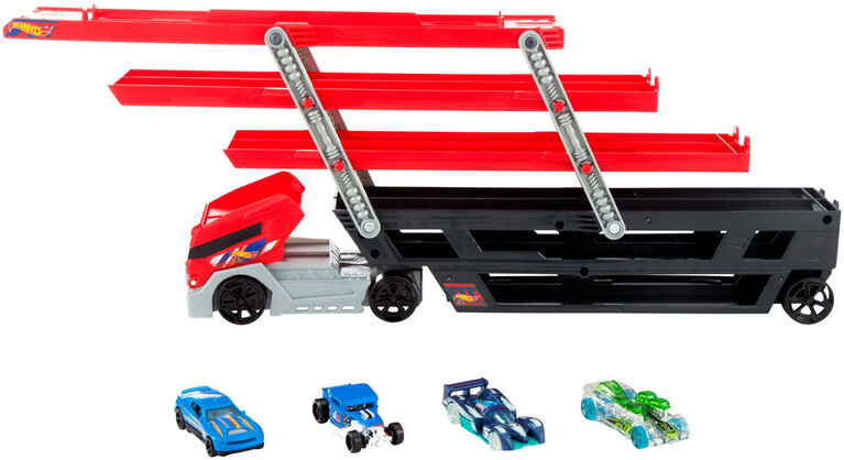 Hot Wheels Mega Hauler + 4 Cars Vehicles