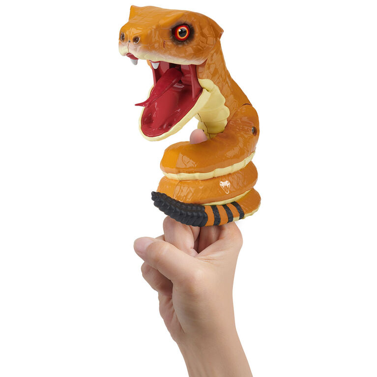 Untamed Snakes - Toxin (Rattle Snake) - Interactive Toy <br>