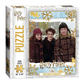 Harry Potter "Christmas at Hogwarts" 550 Piece Puzzle