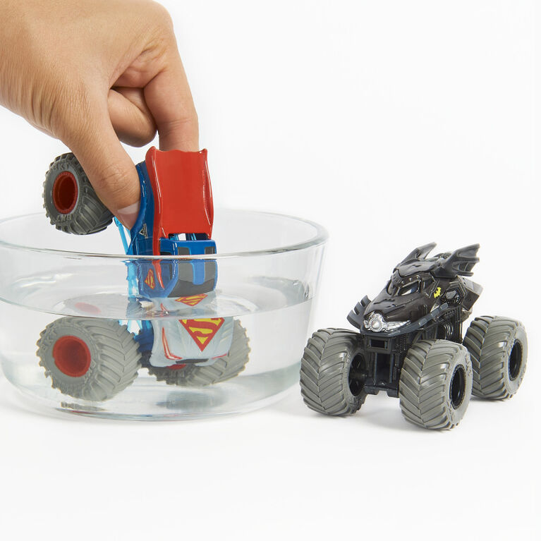 Monster Jam, Official Batman Vs. Superman Color-Changing Die-Cast Monster Trucks, 1:64 Scale