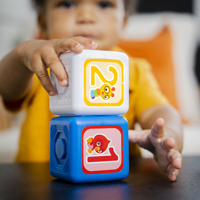 Cubes magnétiques Dive and Soar Baby Einstein Connectables