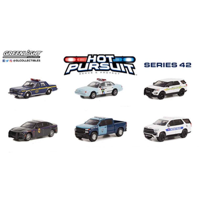 1:64 Hot Pursuit Series 42 - Assortment May Vary
