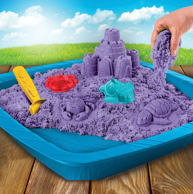 Kinetic Sand, Sandbox Playset with 1lb of Purple Kinetic Sand and 3 Molds