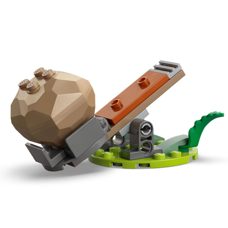 LEGO Sonic the Hedgehog Knuckles Contre le Robot Egg Crusher du Dr. Eggman, Jouet de Robot, Ensemble Interactif 77005