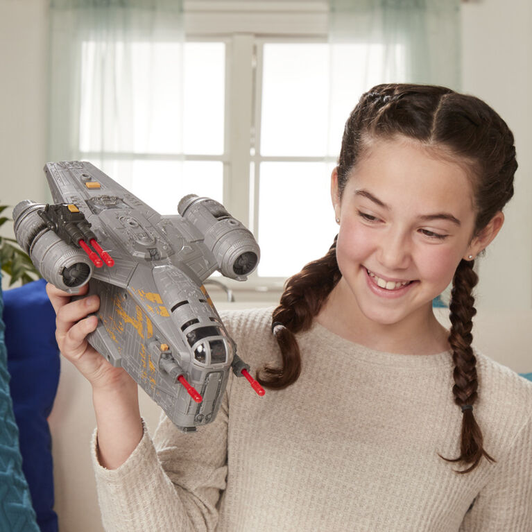 Star Wars Mission Fleet The Mandalorian The Child Razor Crest Outer Rim Run Deluxe Vehicle