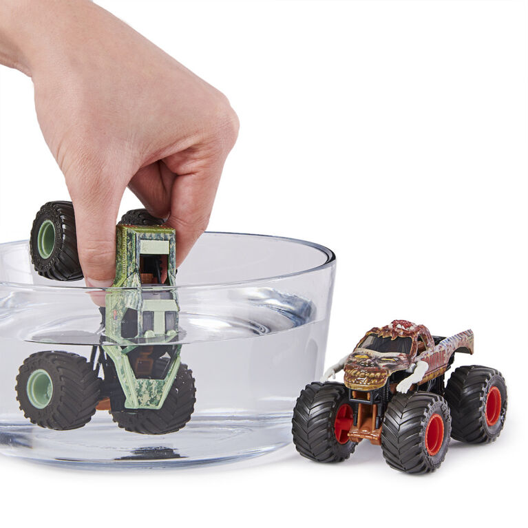 Monster Jam, Official Soldier Fortune Black Ops vs. Zombie Color-Changing Die-Cast Monster Trucks, 1:64 Scale