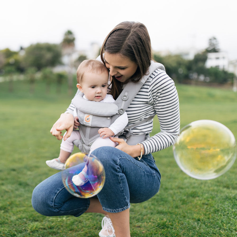 Toys r us ergobaby 360 2025