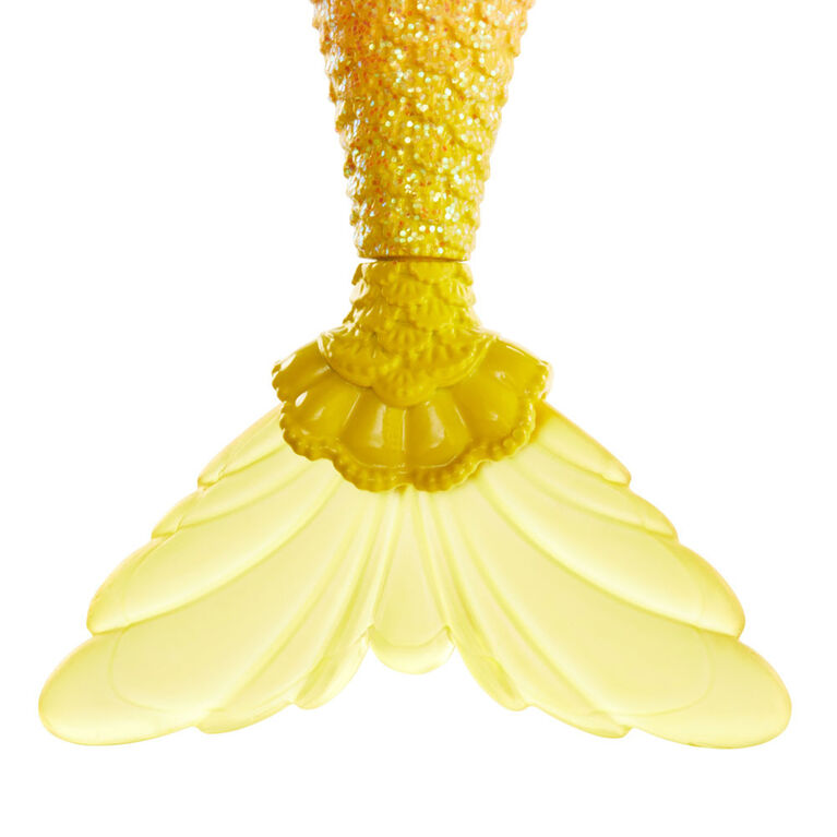 Barbie Dreamtopia Chelsea Mermaid Doll, 6.5-inch with Yellow Hair and Tail