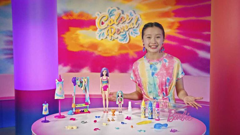 Barbie Doll Color Reveal Gift Set, Tie-Dye Fashion Maker with 2 Barbie Dolls