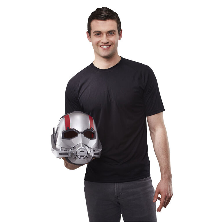 Casque électronique Ant-Man de première qualité Marvel Legends Series.