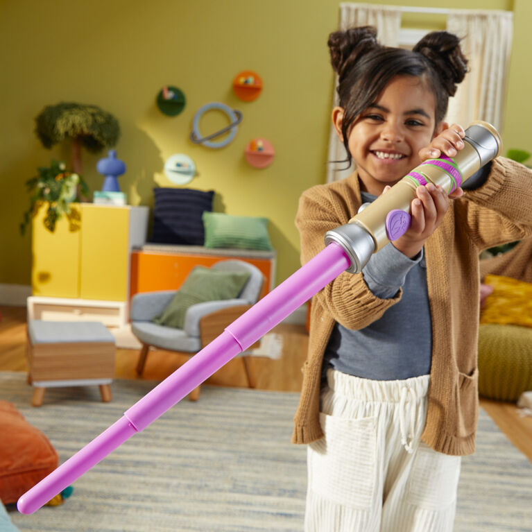 Star Wars Young Jedi Adventures, sabre laser à lame extensible violette de Lys Solay, jouets Star Wars pour enfants d'âge préscolaire