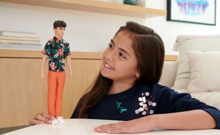 Barbie-Poupée Ken Fashionistas 184, brun, chemise hawaïenne