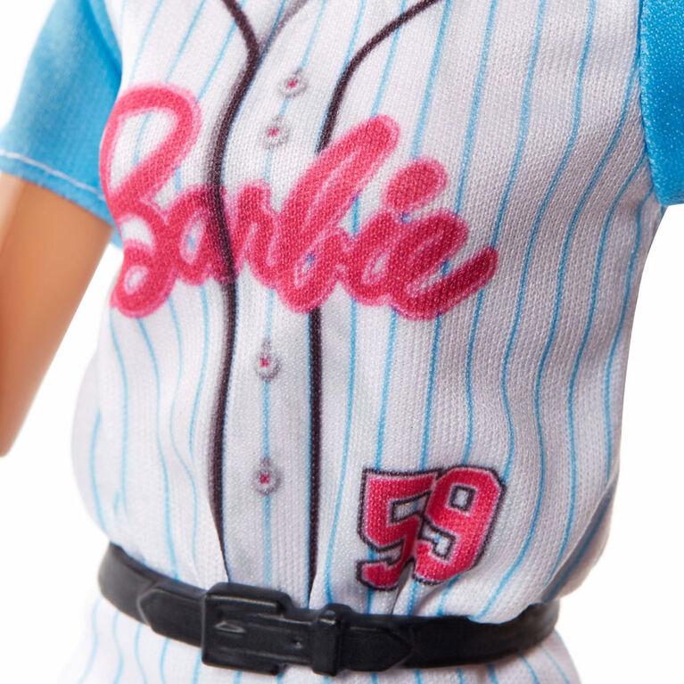 Barbie Baseball Player Doll - English Edition