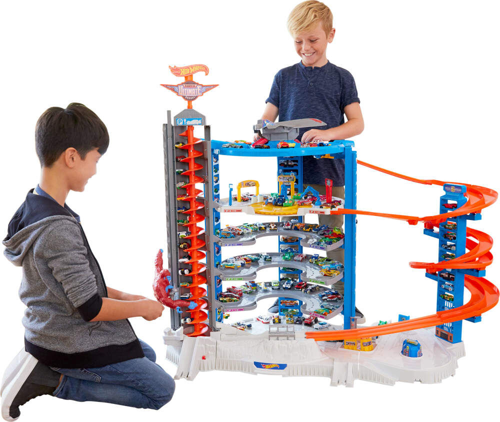 Super ultimate garage 2025 toys r us