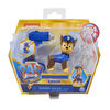 PAW Patrol, Figurine du film à collectionner Chase avec sac à dos à attacher et 2 projectiles