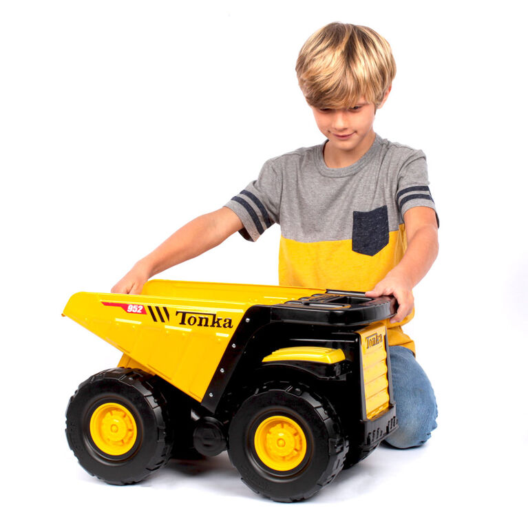 Tonka - Steel Toughest Dump Truck