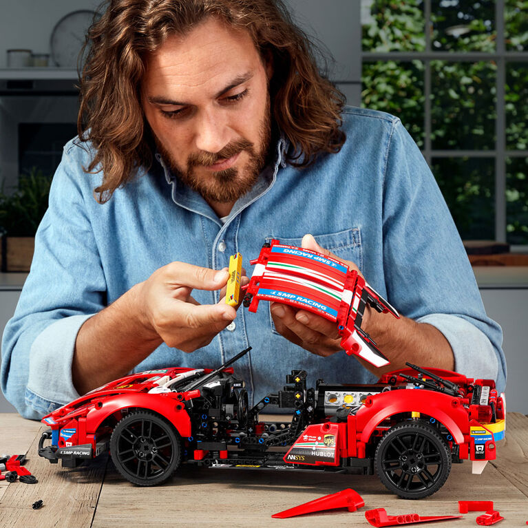 LEGO Technic Ferrari 488 GTE "AF Corse 51" 42125 (1677 pièces)