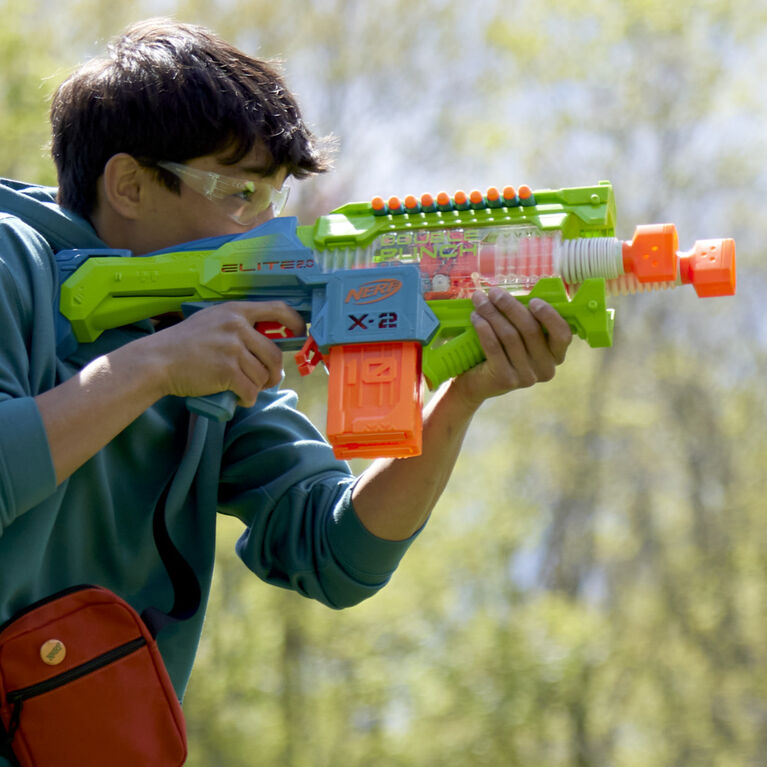 Nerf Elite 2.0, blaster Double Punch, 50 fléchettes Elite, 2 chargeurs 10 fléchettes, blaster motorisé