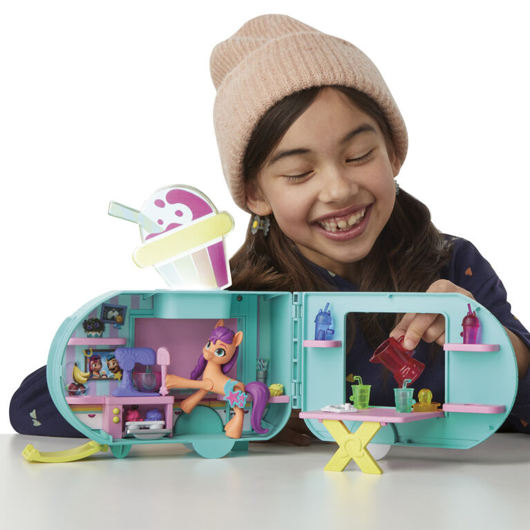 My Little Pony Playset Sunny Starscout Smoothie Truck Set, Hoof to Heart Pony Doll