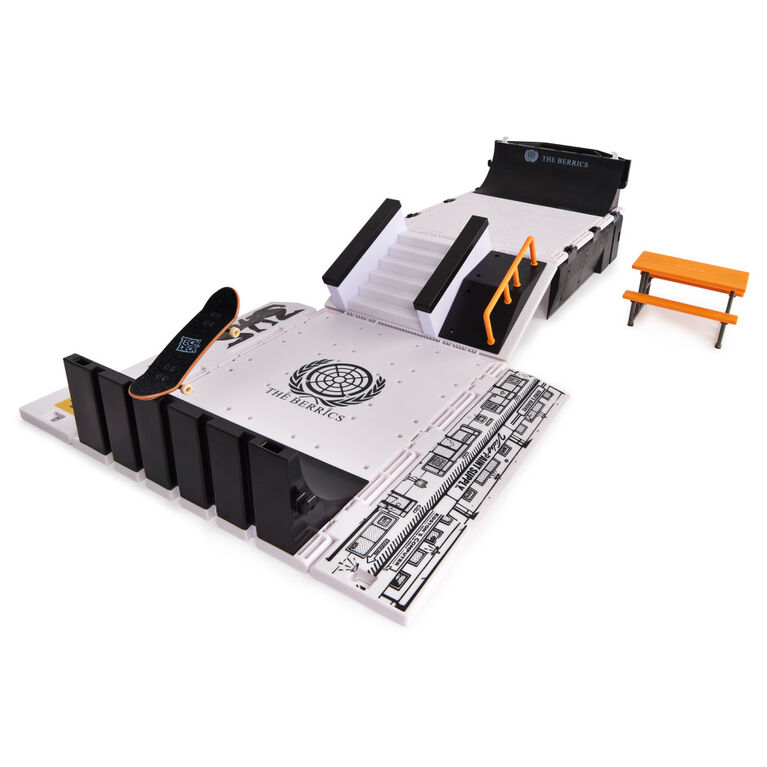 Tech Deck, The Berrics Transforming Park, X-Connect Park Creator, Coffret pliable de 76 cm avec rangement et fingerboard exclusif