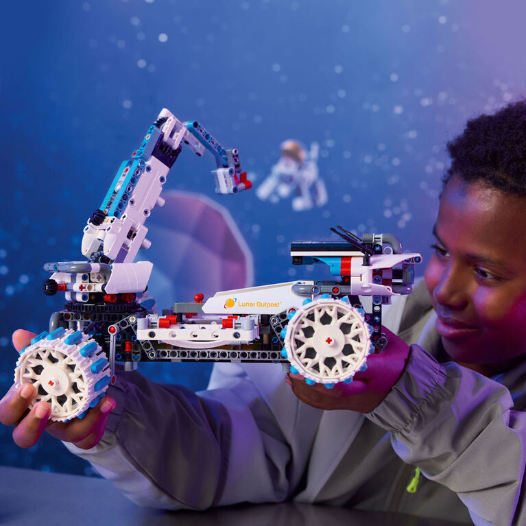 LEGO Technic L'Astromobile d'Exploration Lunaire Lunar Outpost , Jouet STIM, Ensemble de Construction pour Enfants 42211 LEGO Technic L'Astromobile d'Exploration Lunaire Lunar Outpost , Jouet STIM, Ensemble de Construction pour Enfants 42211