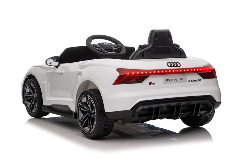 Voltz Toys - 6V Licensed Audi e-tron GT Ride-On, White