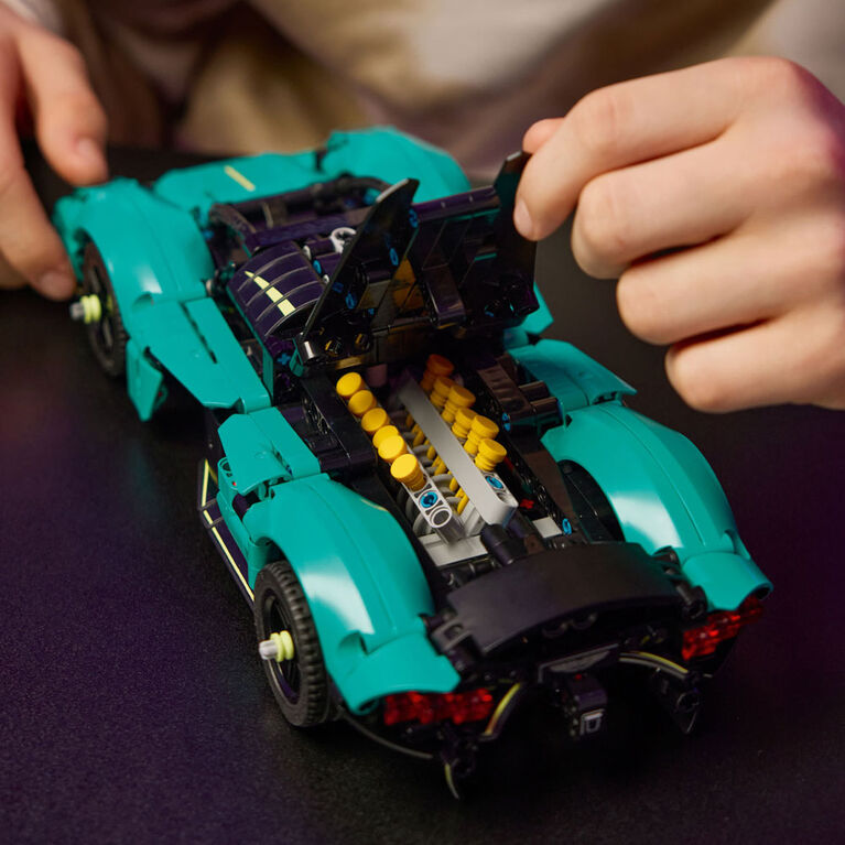 LEGO Technic Aston Martin Valkyrie. Ensemble de Voiture à Construire, Jouet de Véhicule, Cadeau Créatif 42208
