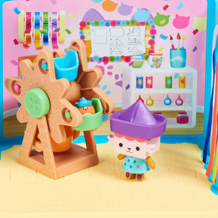 Gabby's Dollhouse, Salle Baby Box Craft-a-riffic avec figurine chat Bébé Boîte, accessoires, meubles et boîtes surprises