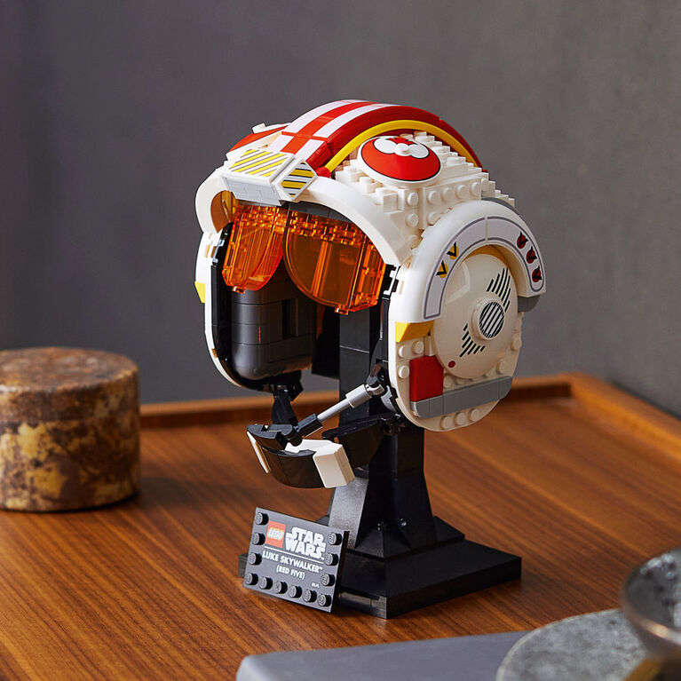 LEGO Star Wars Le casque de Luke Skywalker (Rouge Cinq) 75327 Ensemble de construction (675 pièces)