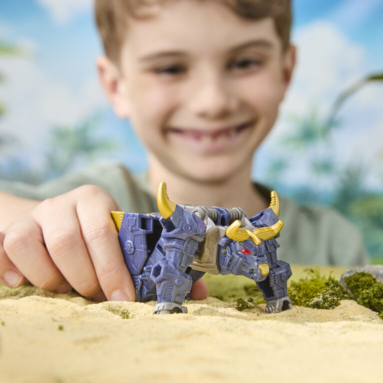 Transformers CYBERWORLD Cyber Changers Megatron Action Figure