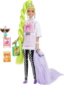 ​Barbie Extra Doll #11 in Oversized Tee and Leggings with Pet Parrot