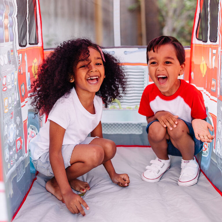 Fire Truck Play Tent - English Edition