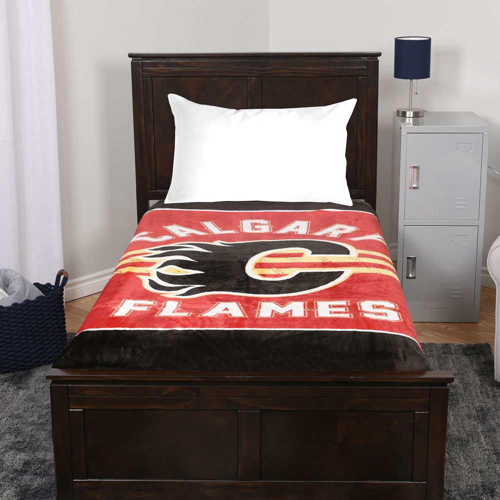 Couverture de velours luxe LNH Flames de Calgary Toys R Us Canada